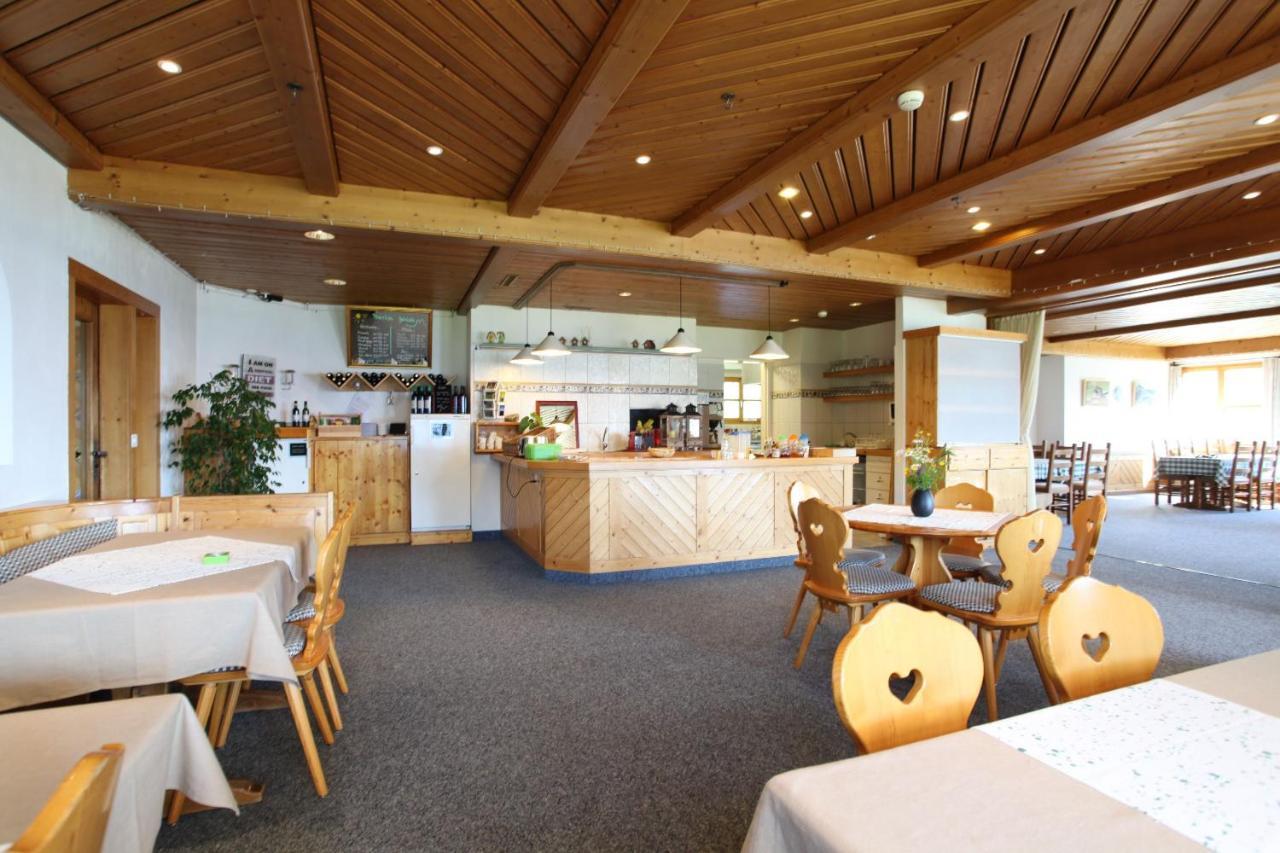 Breíl Familien Und Wanderhotel Clarezia מראה חיצוני תמונה